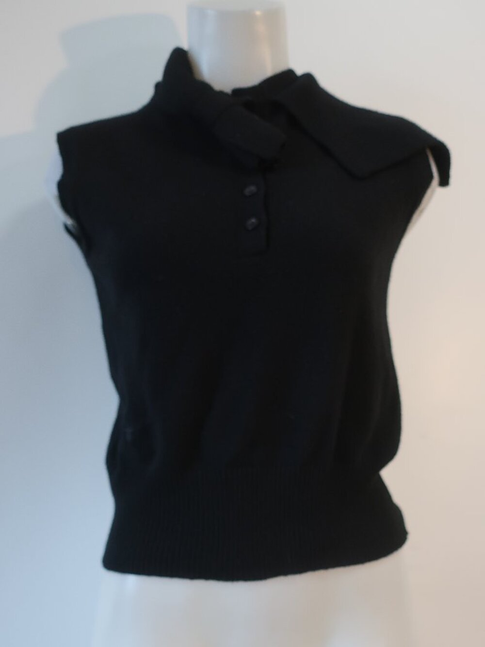 Authentic Christian Dior Black Pure Cashmere Bow Tie Collar Sleeveless Sweater 4